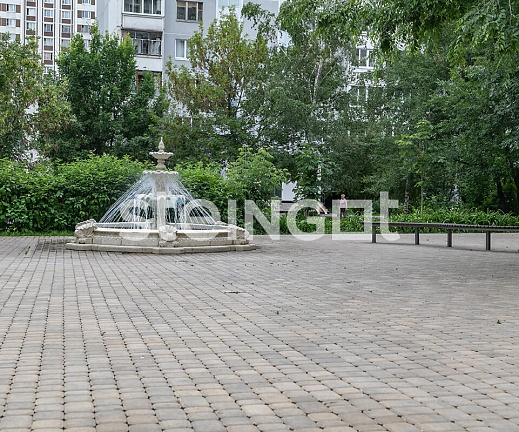 Москва, ул. Новомарьинская